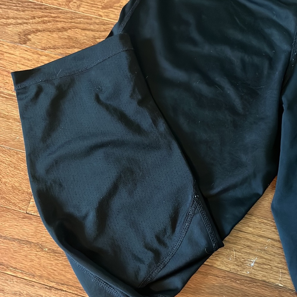 Medium Nike Pro Capris - Picture 4 of 4